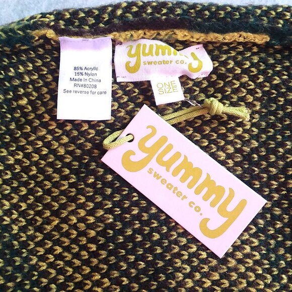 Yummy Sweater Co. Camouflage Scarf and Beanie Set NWT - Picture 13 of 14